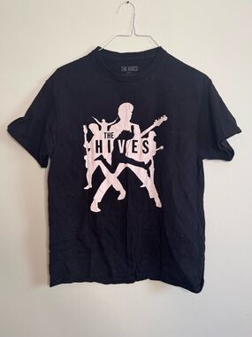 The Hives Graphic Tshirt (L)
